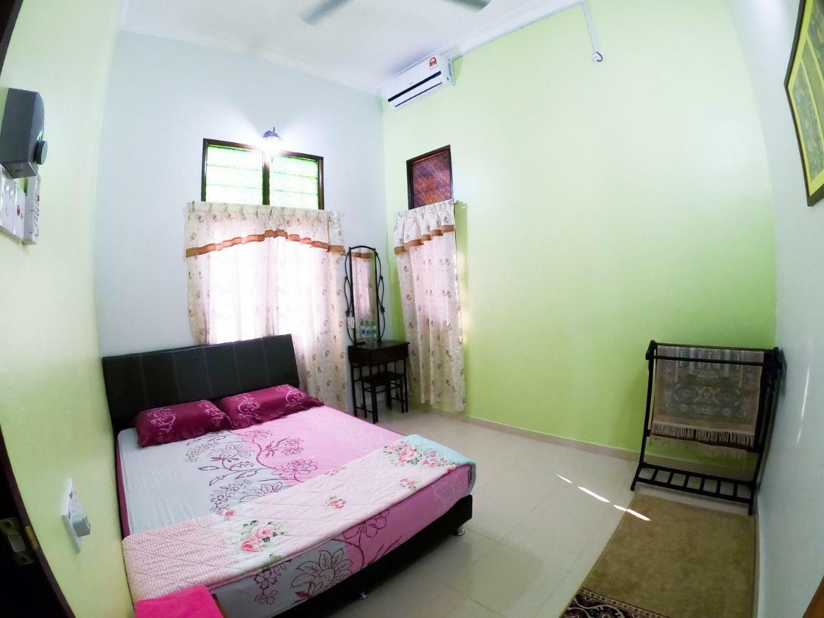 Anjung Nor Homestay  Дунгун Екстериор снимка